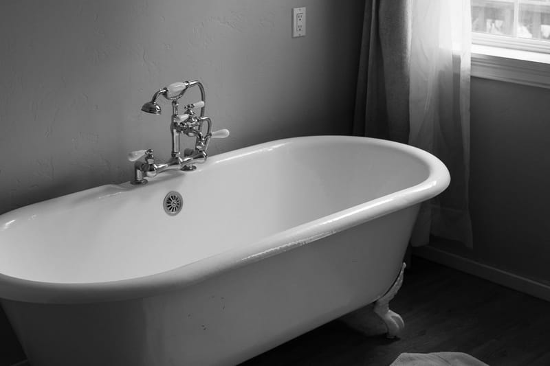 Skincare Experts Share Tips for Using CBD Products That Help You Destress