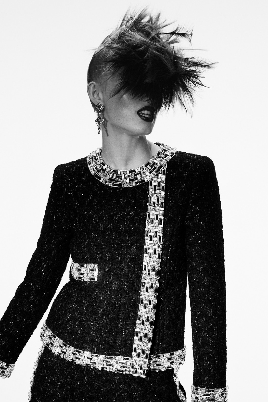 chanel fall paris haute couture collection virginie viard karl lagerfeld adut akech rianne van rompaey dresses tweed embroidery 