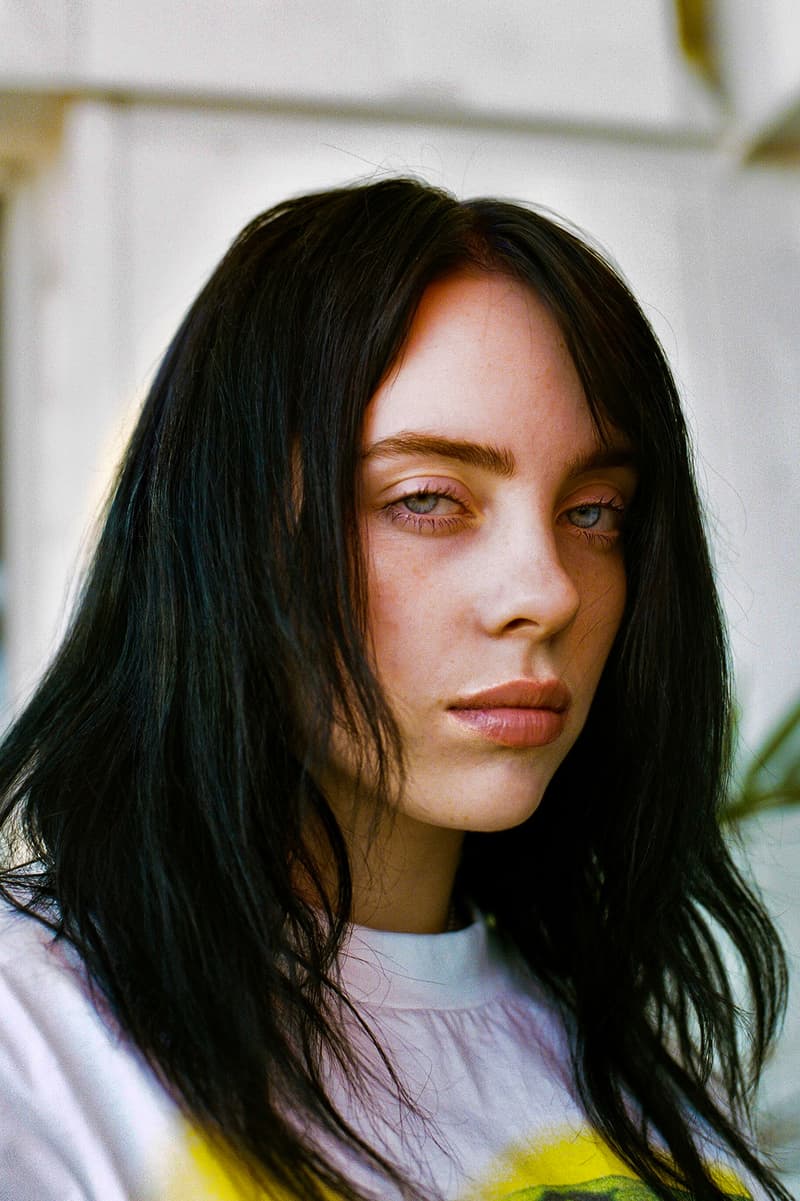 Billie Eilish Singer Music Artist Teen Toronto Canada Tour 2019 WHEN WE ALL FALL ASLEEP Black Hair