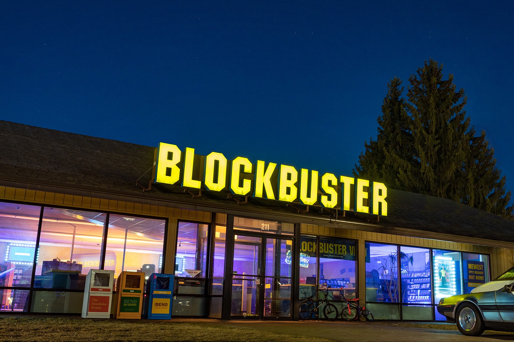 blockbuster store airbnb worlds last booking oregon bend rent price movie night 
