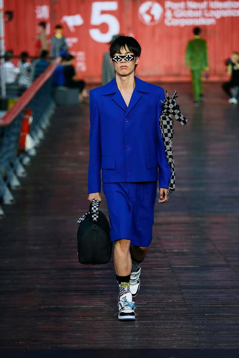 Louis Vuitton Virgil Abloh Spring/Summer 2021 Mens Collection Show Shanghai Coat Green Scorpion