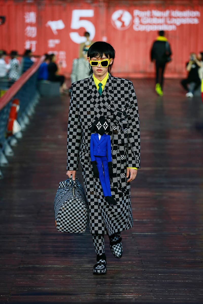 Louis Vuitton Virgil Abloh Spring/Summer 2021 Mens Collection Show Shanghai Coat Green Scorpion