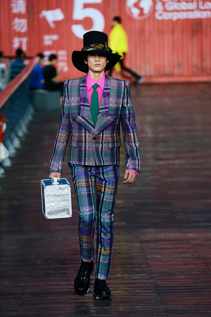 Louis Vuitton Virgil Abloh Spring/Summer 2021 Mens Collection Show Shanghai Coat Green Scorpion