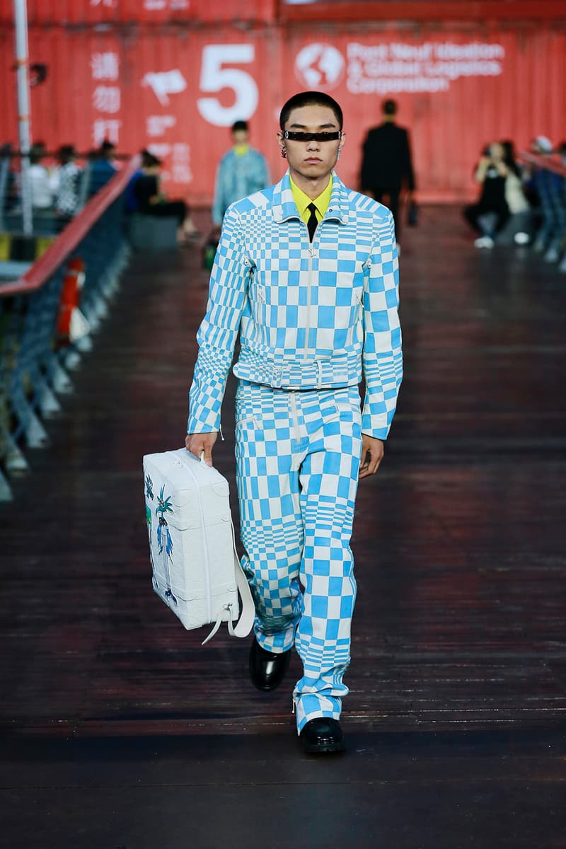 Louis Vuitton Virgil Abloh Spring/Summer 2021 Mens Collection Show Shanghai Coat Green Scorpion