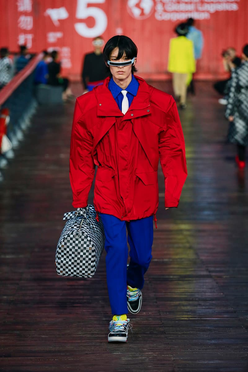 Louis Vuitton Virgil Abloh Spring/Summer 2021 Mens Collection Show Shanghai Coat Green Scorpion