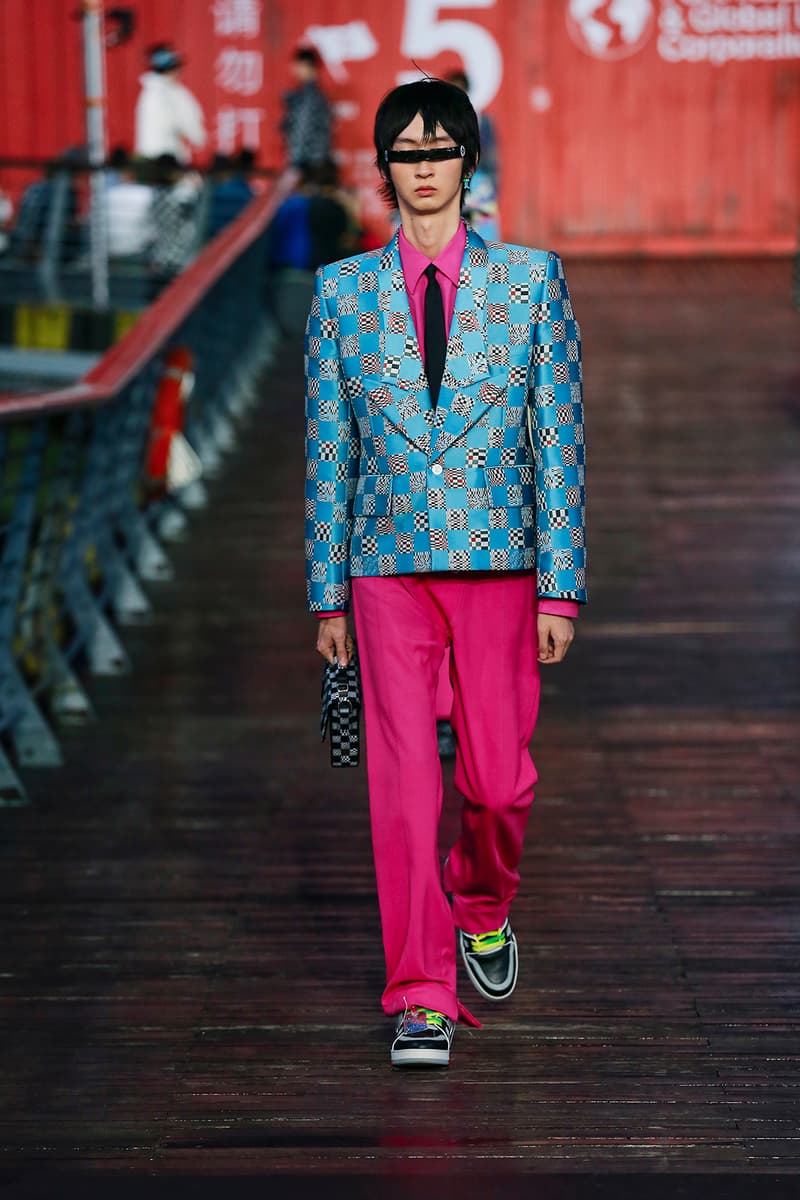 Louis Vuitton Virgil Abloh Spring/Summer 2021 Mens Collection Show Shanghai Coat Green Scorpion