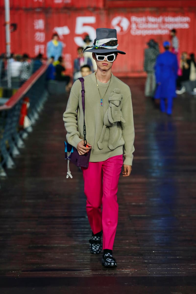 Louis Vuitton Virgil Abloh Spring/Summer 2021 Mens Collection Show Shanghai Coat Green Scorpion