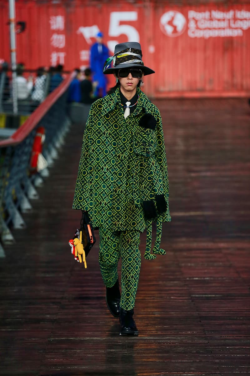 Louis Vuitton Virgil Abloh Spring/Summer 2021 Mens Collection Show Shanghai Coat Green Scorpion