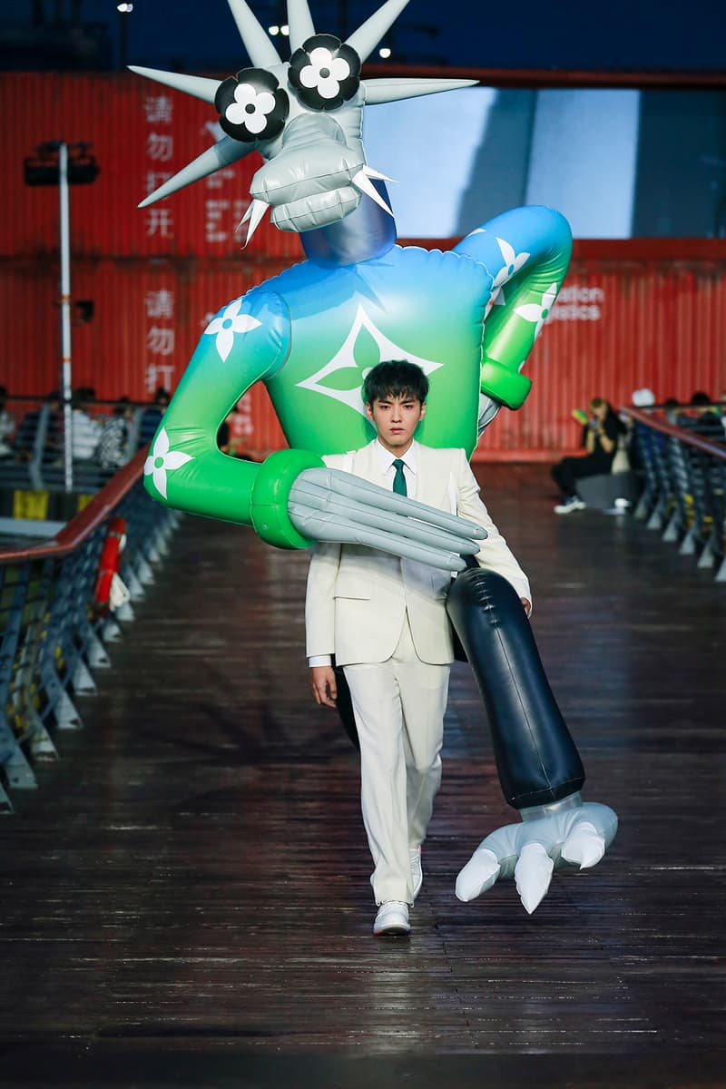 Louis Vuitton Virgil Abloh Spring/Summer 2021 Mens Collection Show Shanghai Coat Green Scorpion