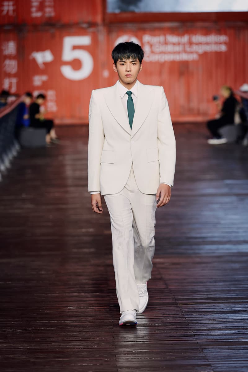 Louis Vuitton Virgil Abloh Spring/Summer 2021 Mens Collection Show Shanghai Coat Green Scorpion