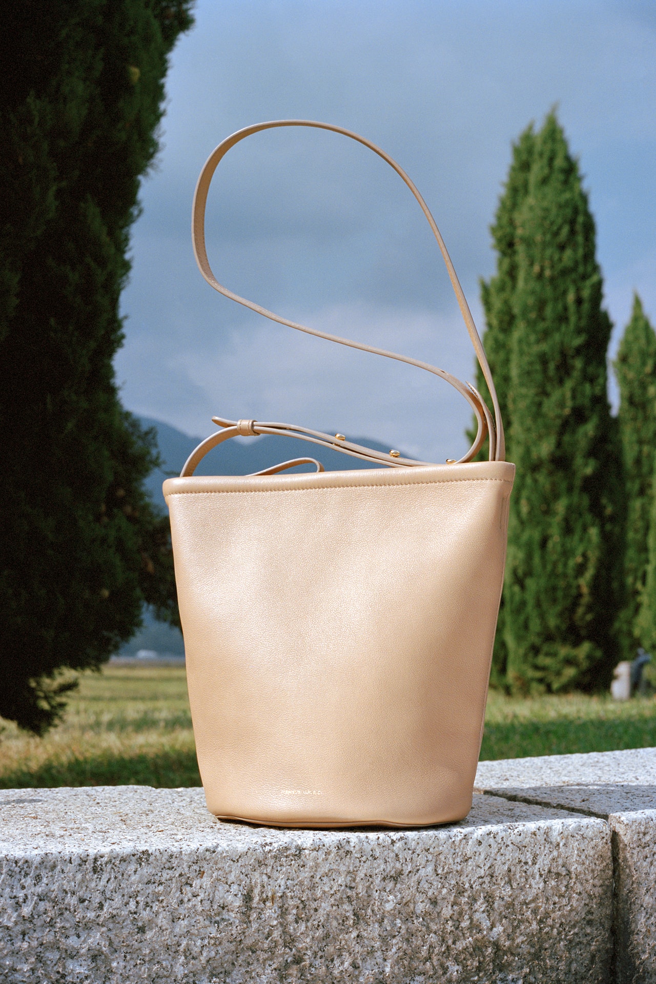 Mansur Gavriel Zip Bucket Bag Lookbook Crossbody Designer Handbag Affordable Tan