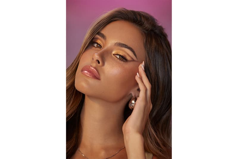 madison beer morphe eyeshadow palette lip gloss highlighters makeup brushes channel surfing collaboration