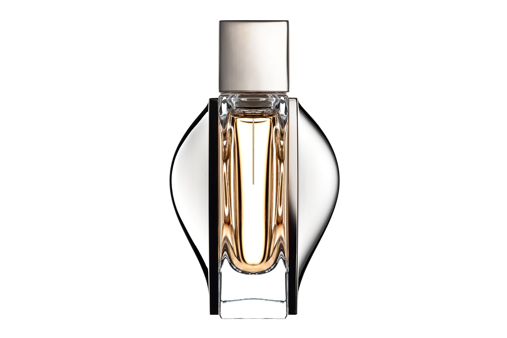 mikimoto first perfume fragrance launch gender-neutral sea citrus magnolia jewelry