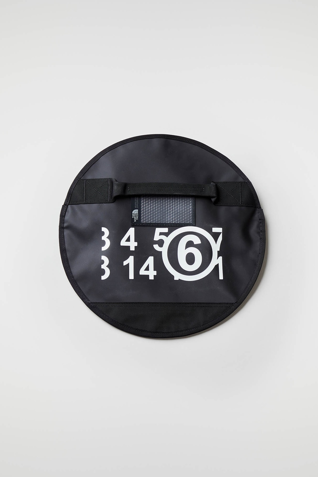 MM6 Maison Margiela The North Face Collaboration Fall Winter 2020 Circle Clutch Black