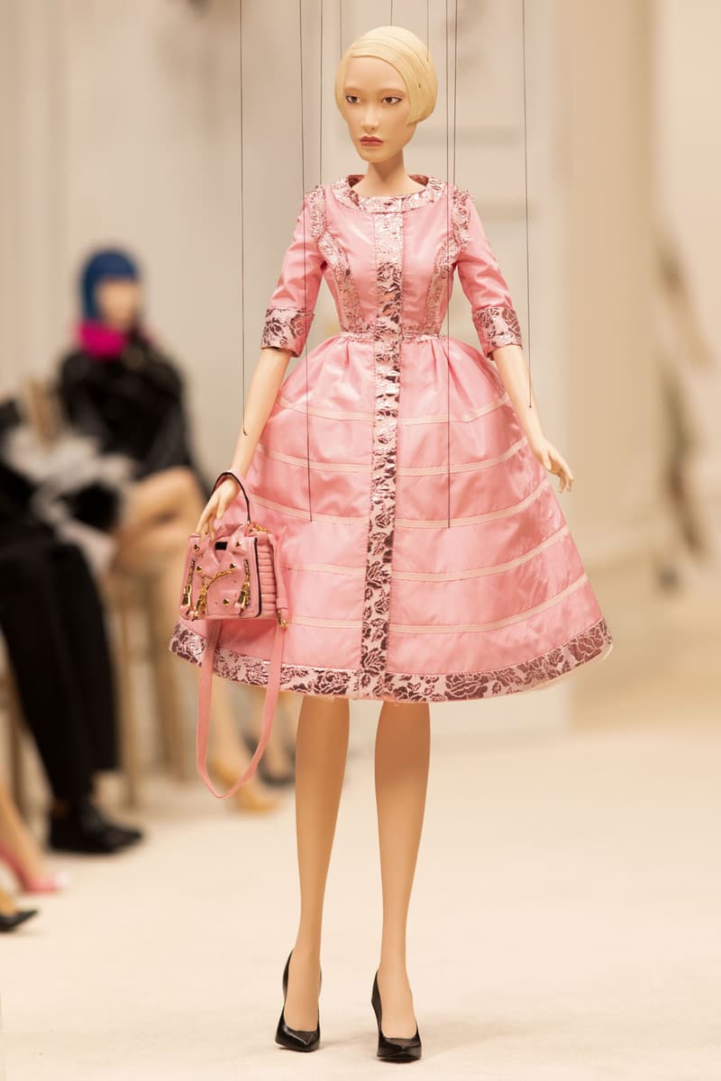 moschino spring summer 2021 puppet show marionette miniature dolls haute couture jim henson creature shop collection jeremy scott