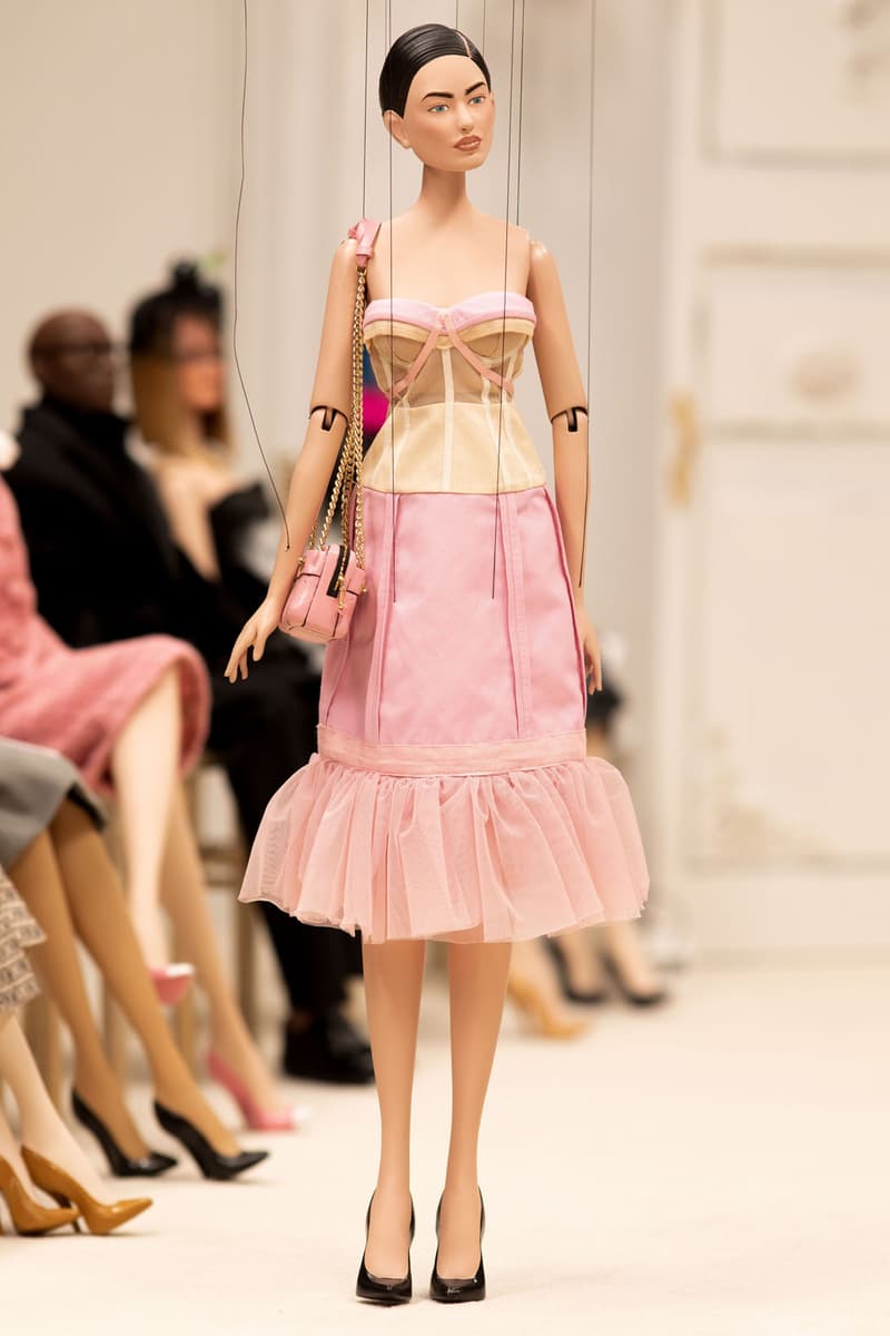 moschino spring summer 2021 puppet show marionette miniature dolls haute couture jim henson creature shop collection jeremy scott