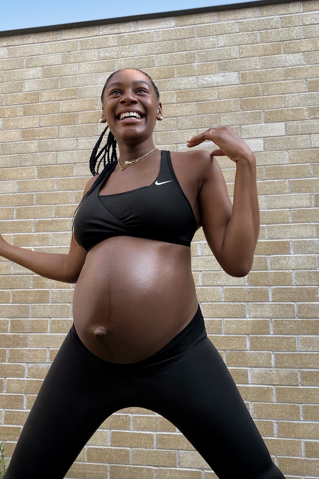 nike m maternity wear launch pregnant mothers moms postpartum inclusivity diversity bras tank tops leggings tights