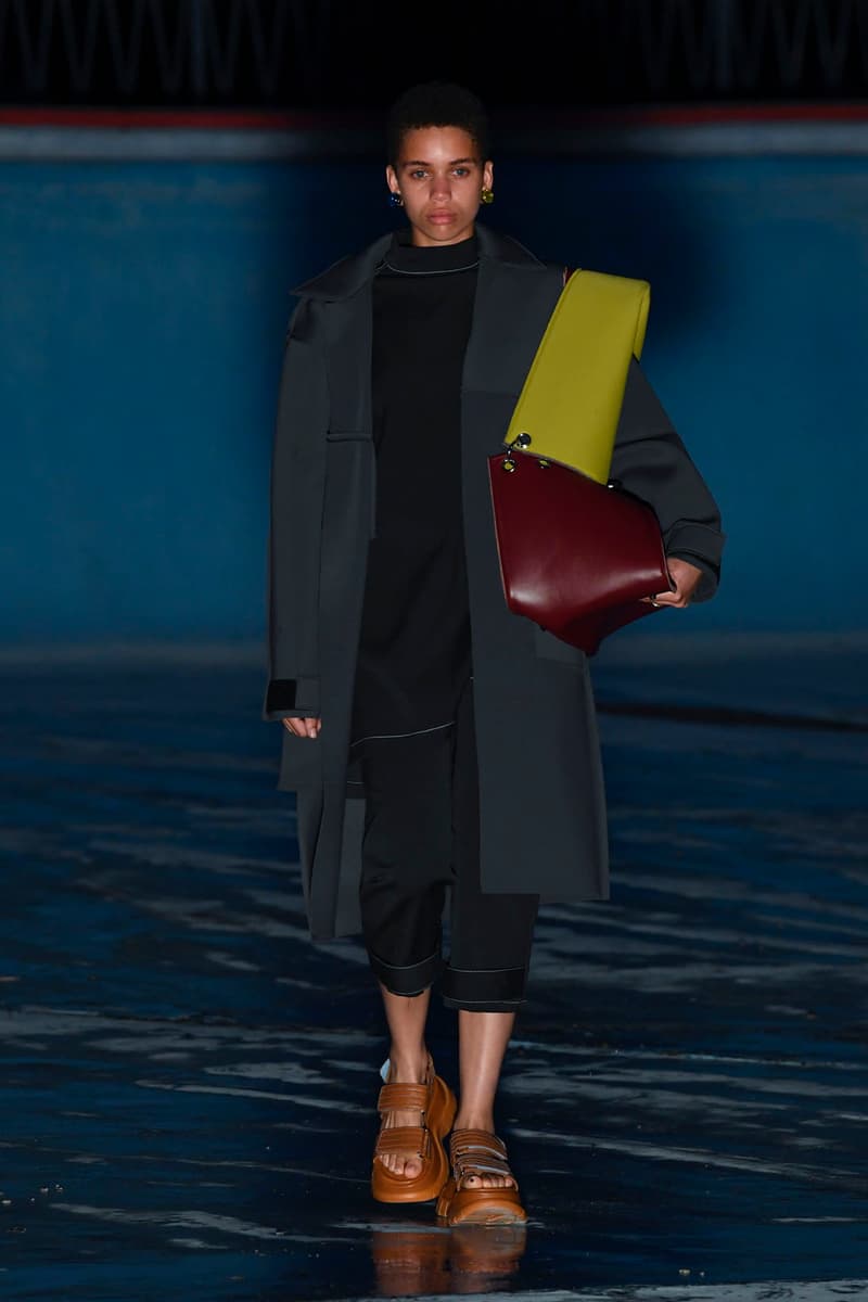 sunnei spring summer 2021 runway collection minimalist vanguard group nanushka investment simone rizzo loris messina milan fashion week mfw