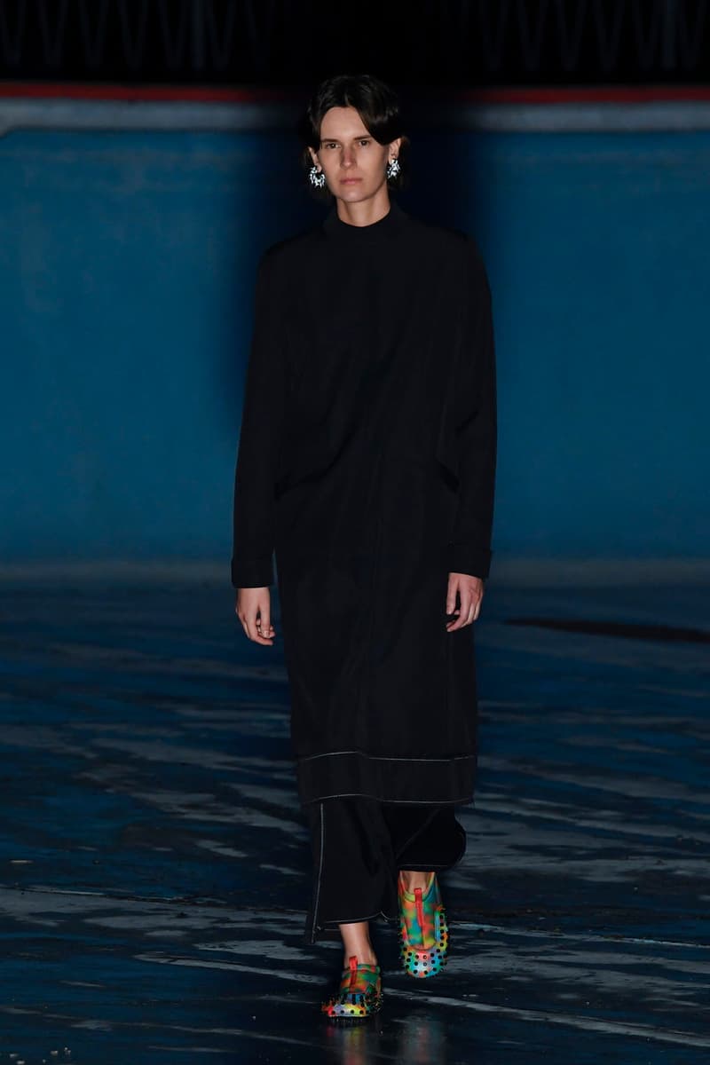 sunnei spring summer 2021 runway collection minimalist vanguard group nanushka investment simone rizzo loris messina milan fashion week mfw
