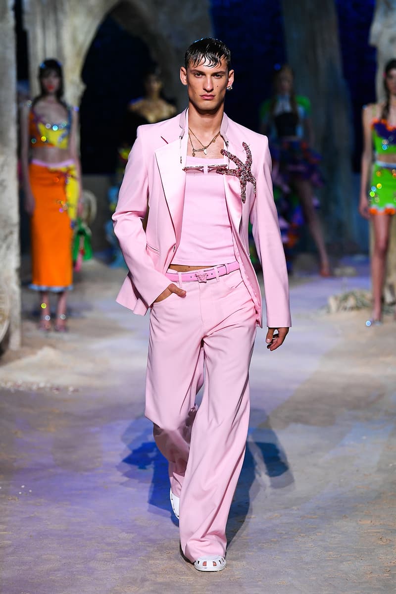 versace spring summer 2021 collection paris fashion week pfw adut akech irina shayk