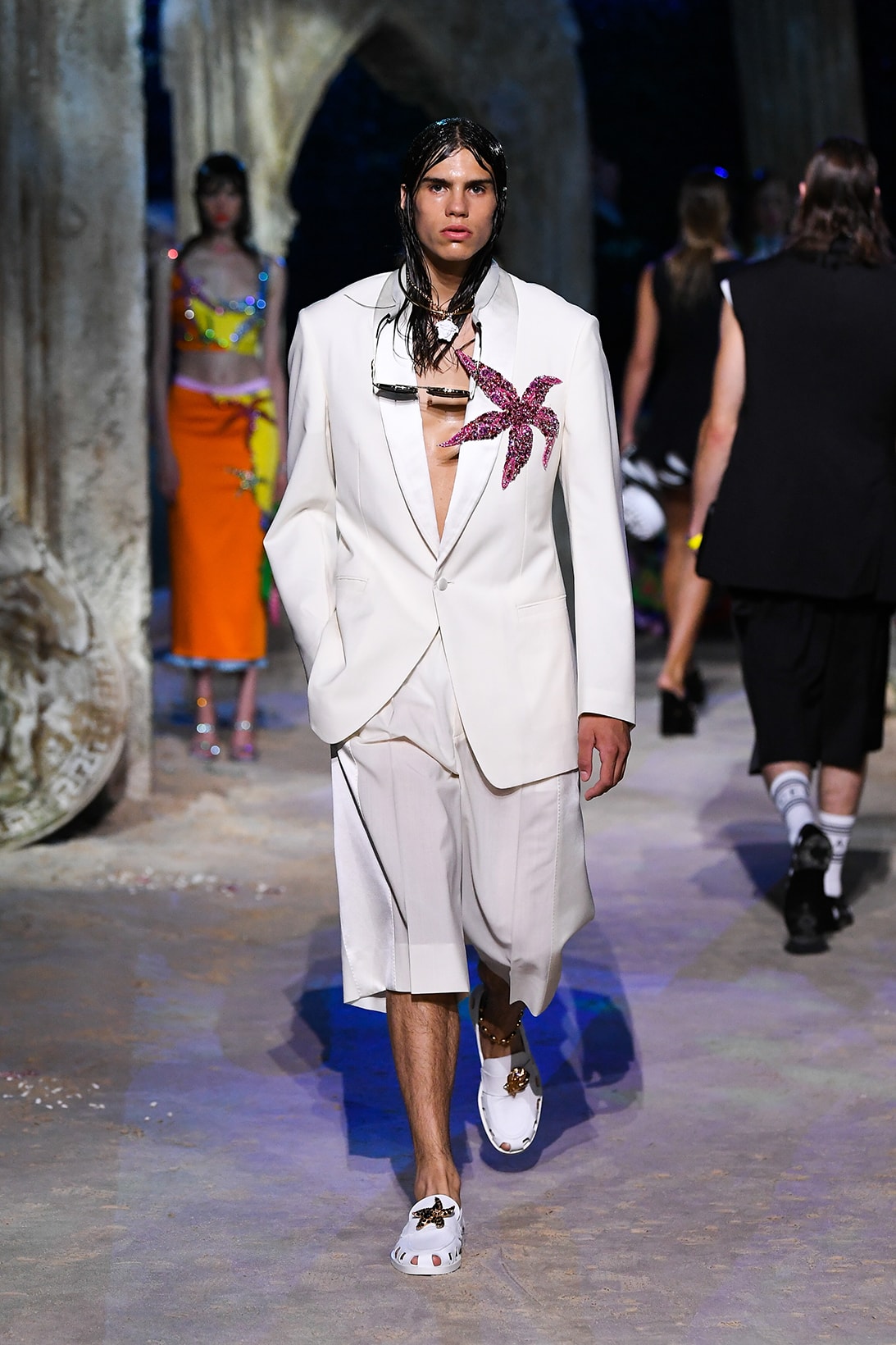 versace spring summer 2021 collection paris fashion week pfw adut akech irina shayk
