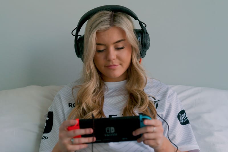 BrookeAB Talks Sexism in the Video Game Industry, Favorite Streaming Gear and More