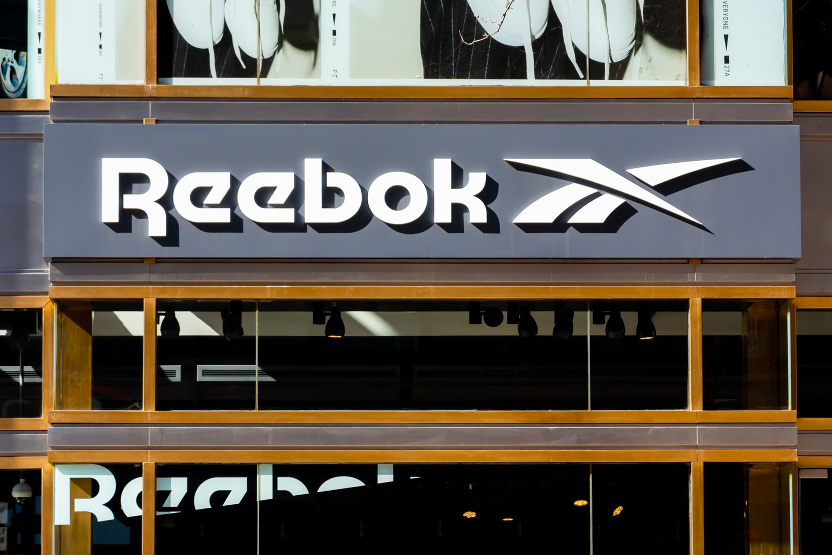 Reebok Store Logo