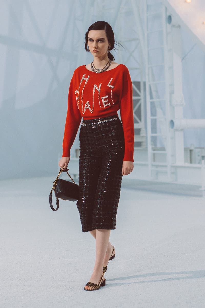 chanel spring summer 2021 collection ready to wear blackpink jennie k-pop