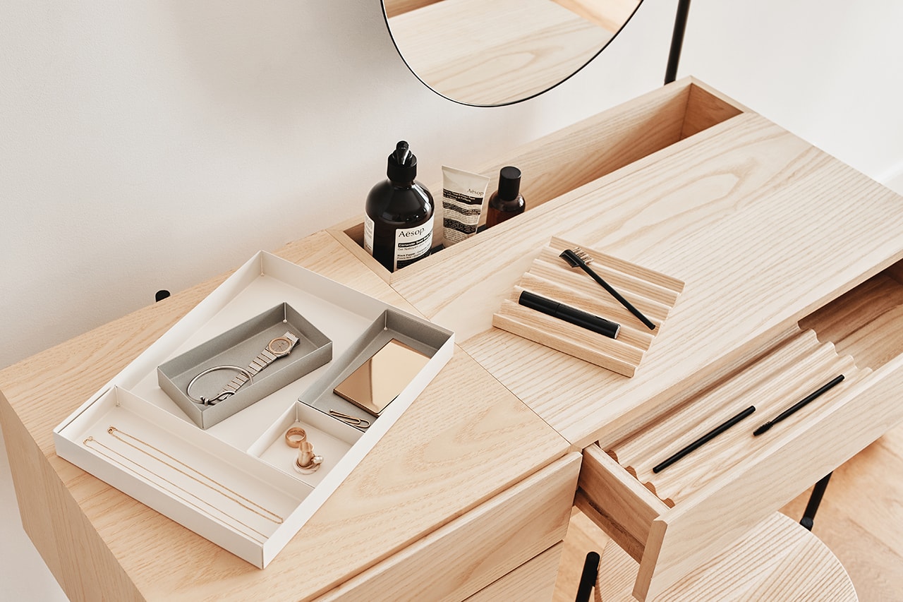 Dims Composed Vanity Table Stool Tray Natural Ash Wood Mirror Makeup Desk Home Furniture Organization Jewelry
