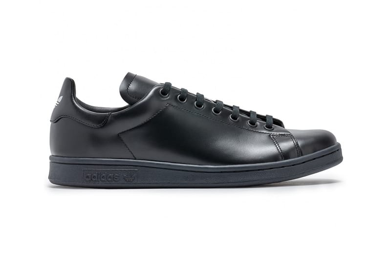 stan smith all black womens