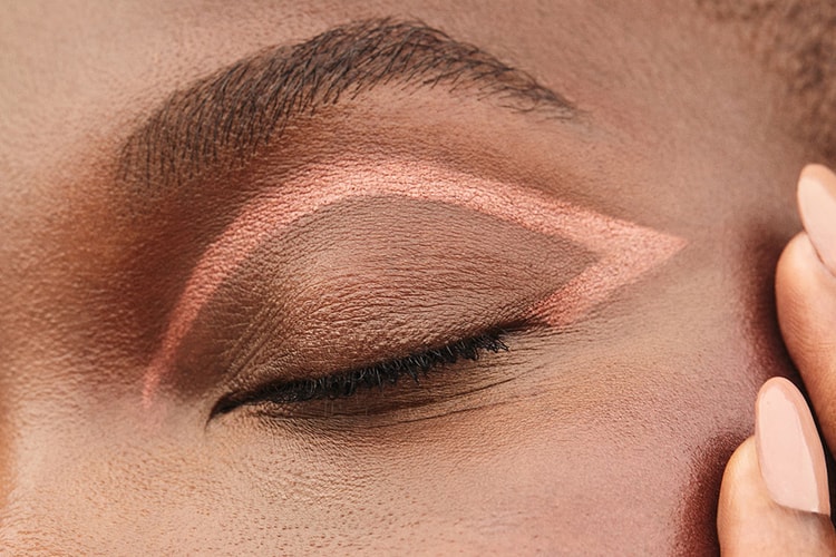 ILIA Beauty Unveils Vegan Liquid Powder Chromatic Eye Tints