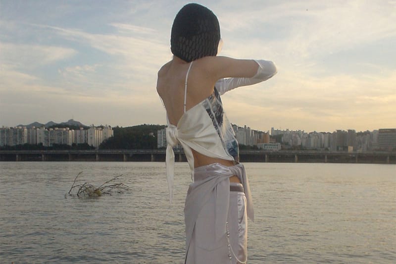 Korean Designer JICHOI Highlights Seoul City in SS21 “GLASKLAR” Collection