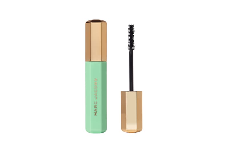 Marc Jacobs Beauty Holiday 2020 Very Merry Cherry Makeup Collection Highlighter Eyeshadow Palette