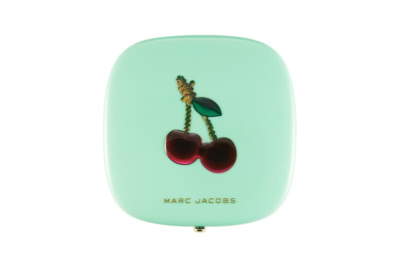 Marc Jacobs Beauty Holiday 2020 Very Merry Cherry Makeup Collection Highlighter Eyeshadow Palette