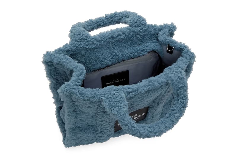 marc jacobs sherpa tote bag the small traveler pink blue black fall winter accessories price