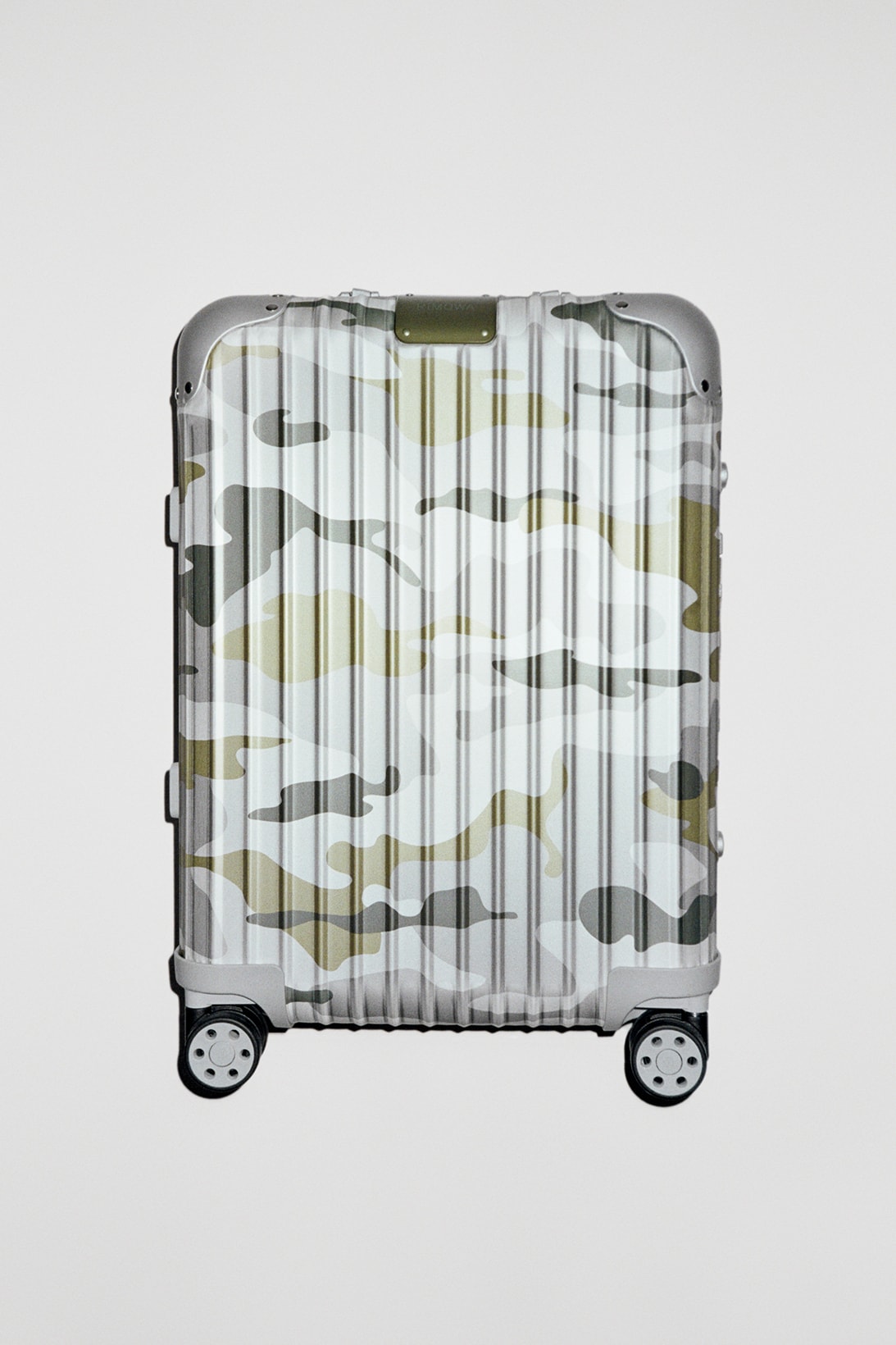 rimowa original aluminium suitcase luggage camouflage limited edition cabin green pink colorway