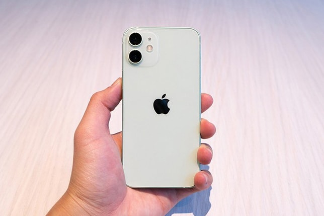 Apple's iPhone 12 Mini Is Facing Lock Screen Touch Sensitivity Issues