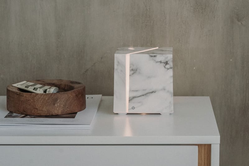 Minimalist Humidifiers That Will Keep Your Home Comfortable and Stylish