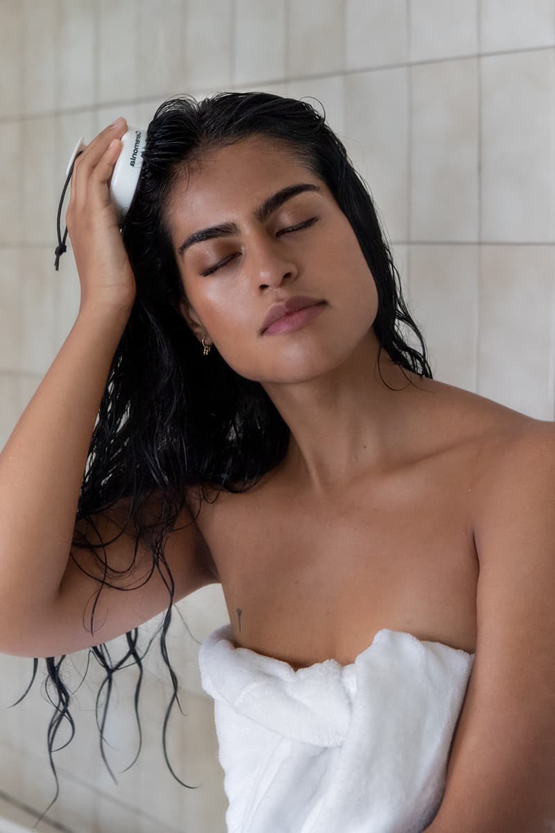 ceremonia sustainable clean latinx haircare brand scalp masajeador