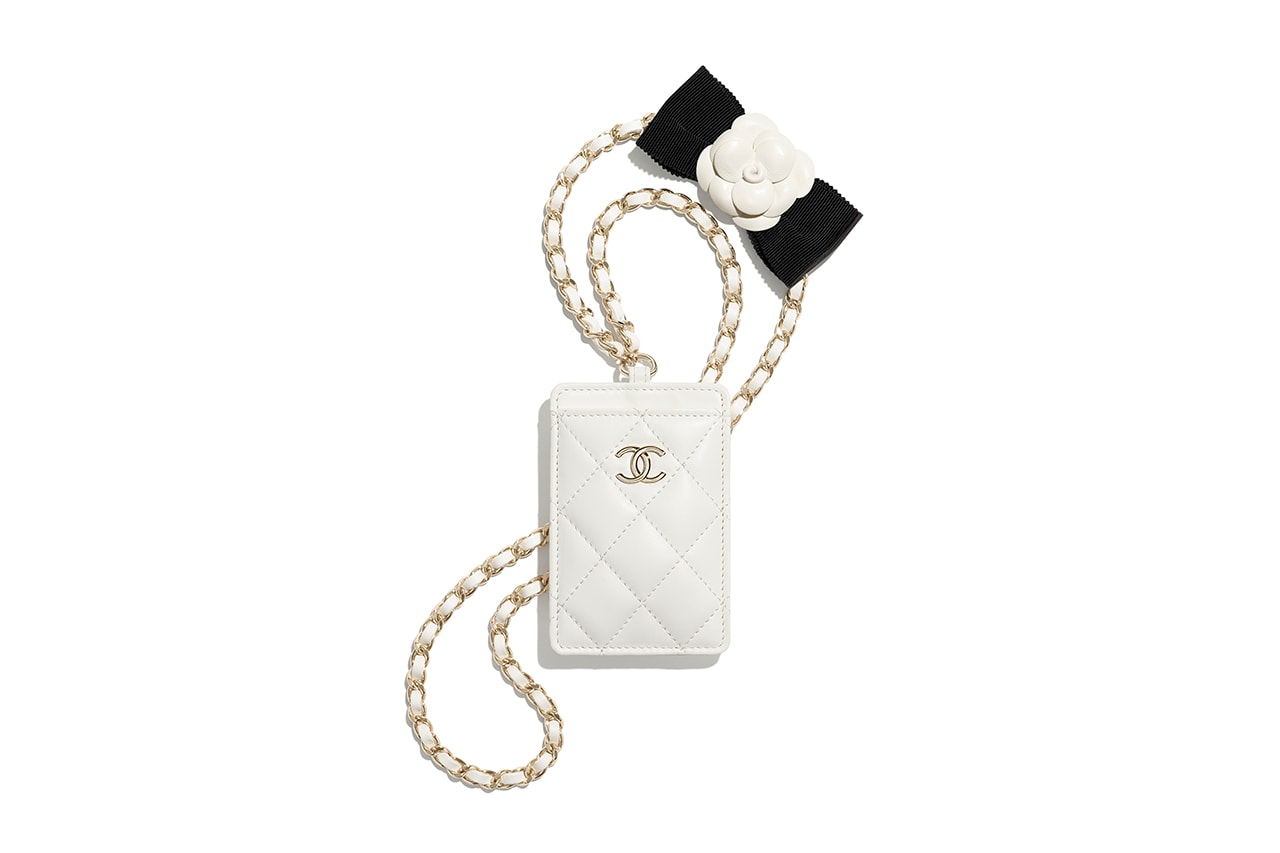 chanel spring summer 2021 small leather goods white card holder gold chain camellia bow