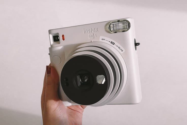 The Fujifilm instax SQUARE SQ1 Is the Perfect Gift for Photography Lovers