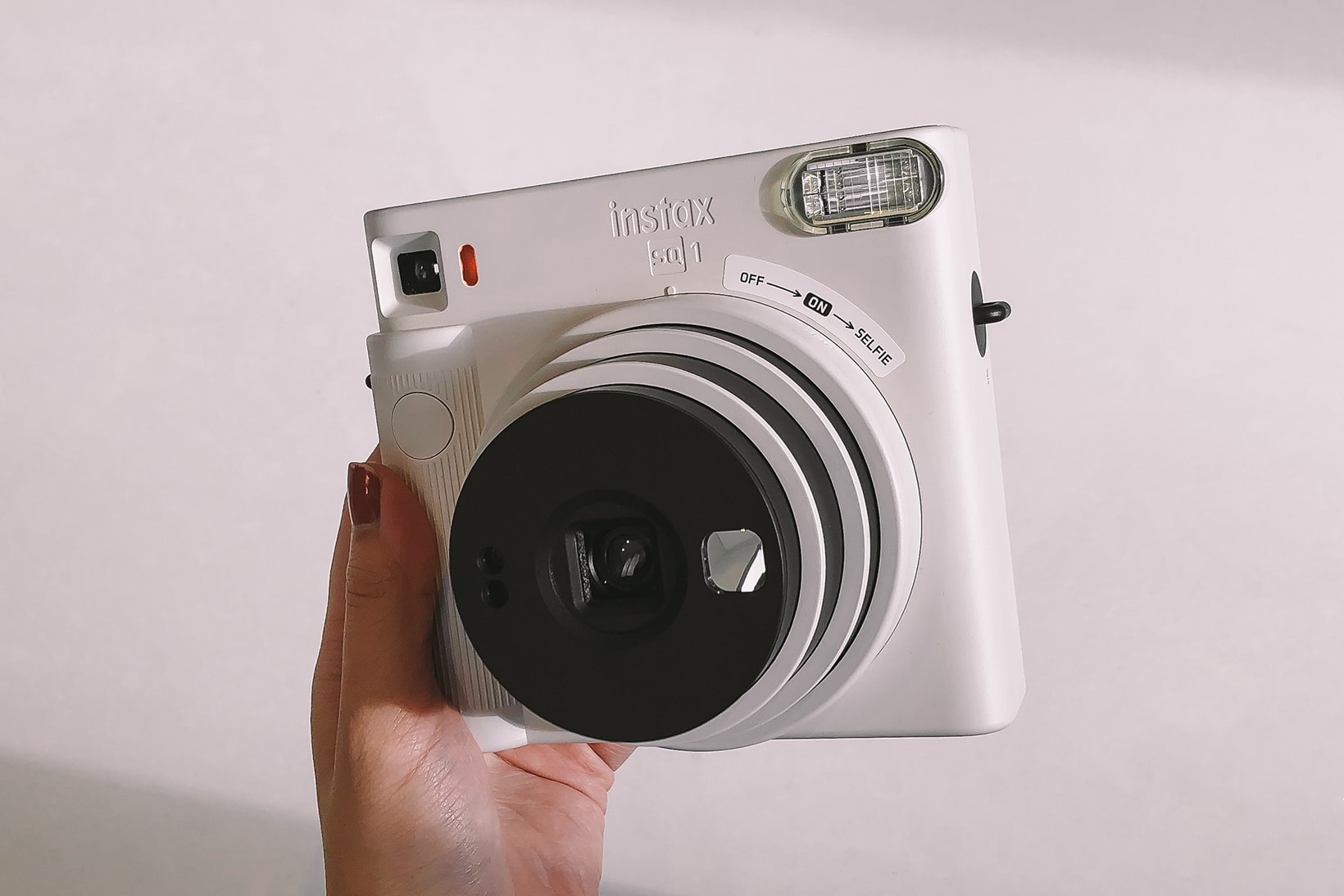 Fujifilm Instax SQUARE SQ1 Instant Camera with Selfie Mode, Built