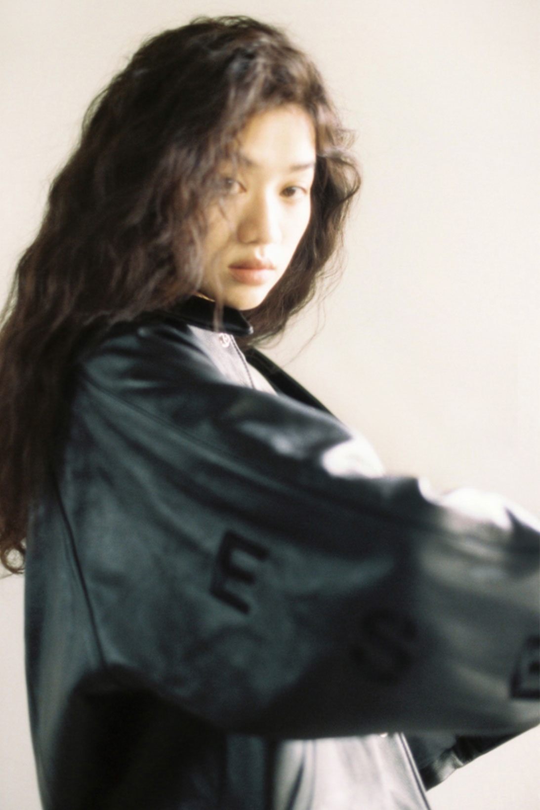 korean streetwear womenswear brands fall winter seo kijun yeseyesee lores theopen product