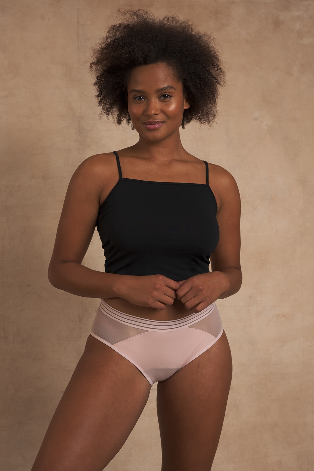 https://image-cdn.hypb.st/https%3A%2F%2Fhypebeast.com%2Fwp-content%2Fblogs.dir%2F6%2Ffiles%2F2020%2F11%2Fsaalt-period-menstruation-underwear-collection-leakproof-sustainable-non-toxic-price-where-to-buy-1.jpg?cbr=1&q=90