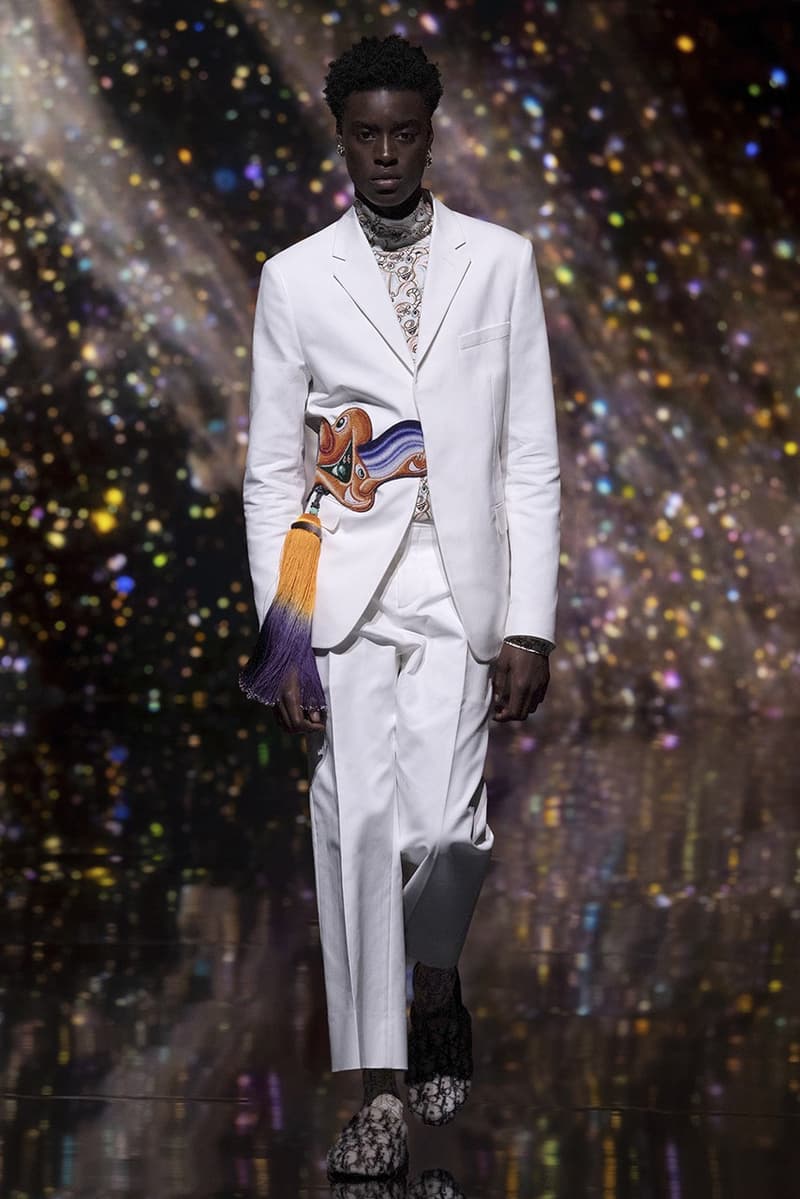 Kim Jones Dior Men's Fall 2021 Collection Collaboration Kenny Scharf Fashion Show Digital Accessories Lookbook