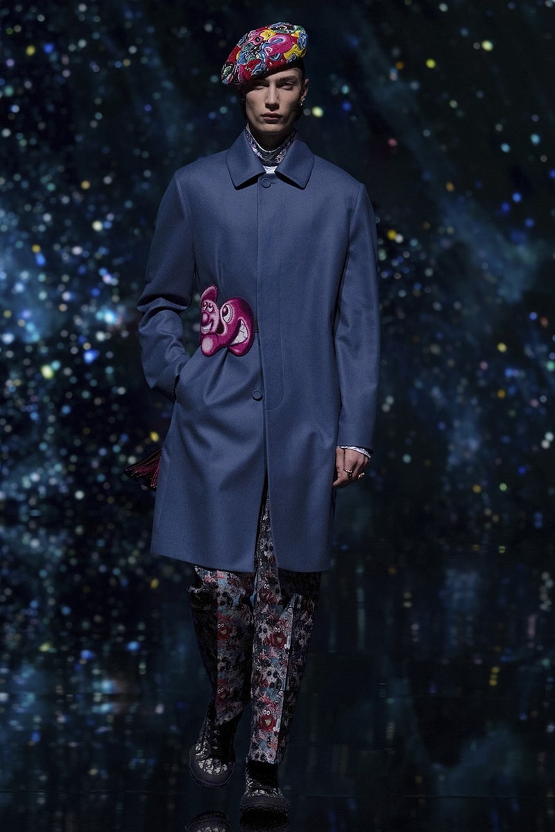 Kim Jones Dior Men's Fall 2021 Collection Collaboration Kenny Scharf Fashion Show Digital Accessories Lookbook