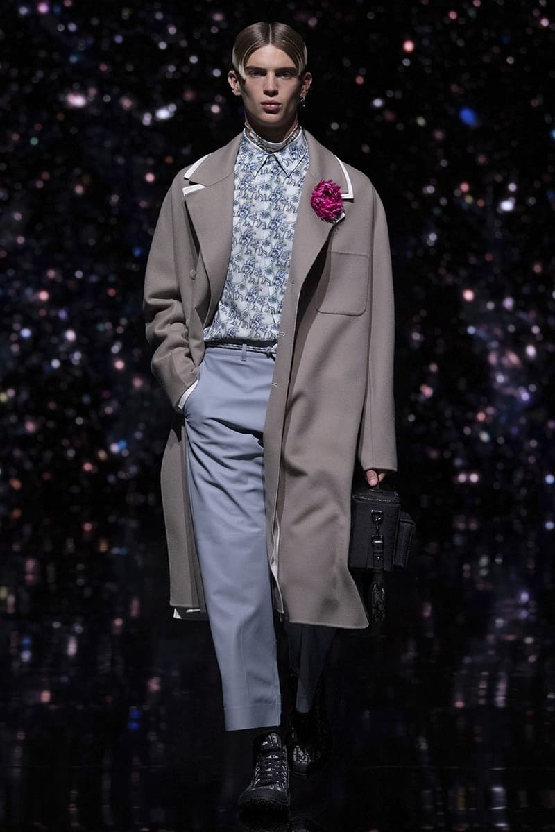 Kim Jones Dior Men's Fall 2021 Collection Collaboration Kenny Scharf Fashion Show Digital Accessories Lookbook