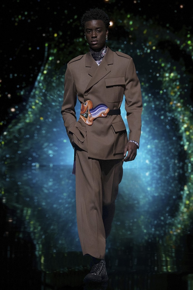 Kim Jones Dior Men's Fall 2021 Collection Collaboration Kenny Scharf Fashion Show Digital Accessories Lookbook