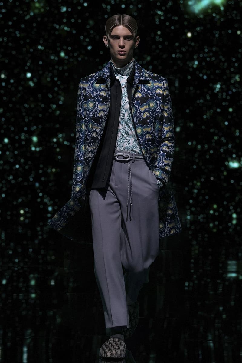 Kim Jones Dior Men's Fall 2021 Collection Collaboration Kenny Scharf Fashion Show Digital Accessories Lookbook