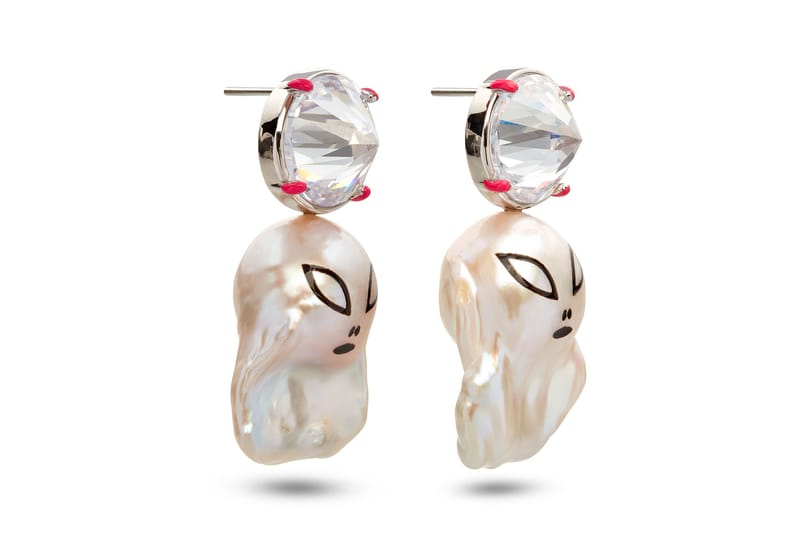 jiwinaia ghost earrings